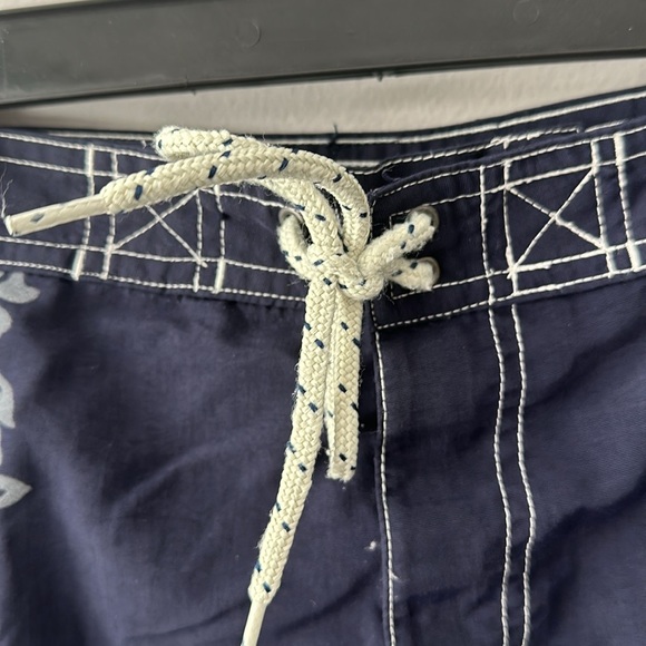 Ralph Lauren Polo Sport Navy Hibiscus Print Swim Trunks Sz 38 - Picture 2 of 5